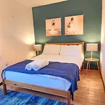 Paradigm Villa, Oxford,5 Bedroom, 4 Free Parking Spaces
