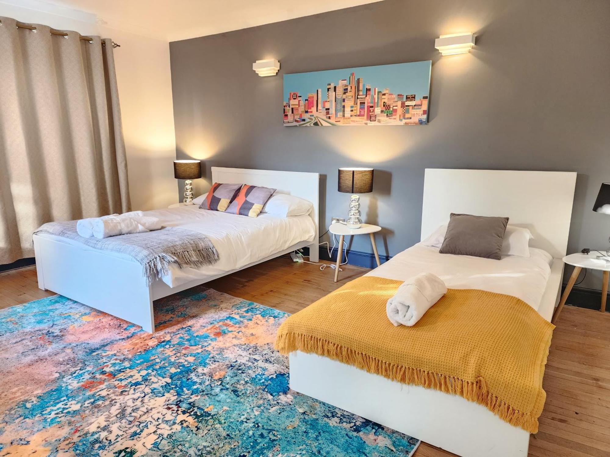 Paradigm Villa, Oxford,5 Bedroom, 4 Free Parking Spaces